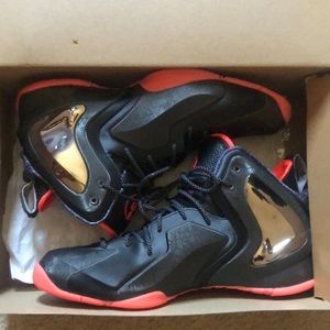 NIKE LIL PENNY POSITE PRM QS SIZE 11.5 $200